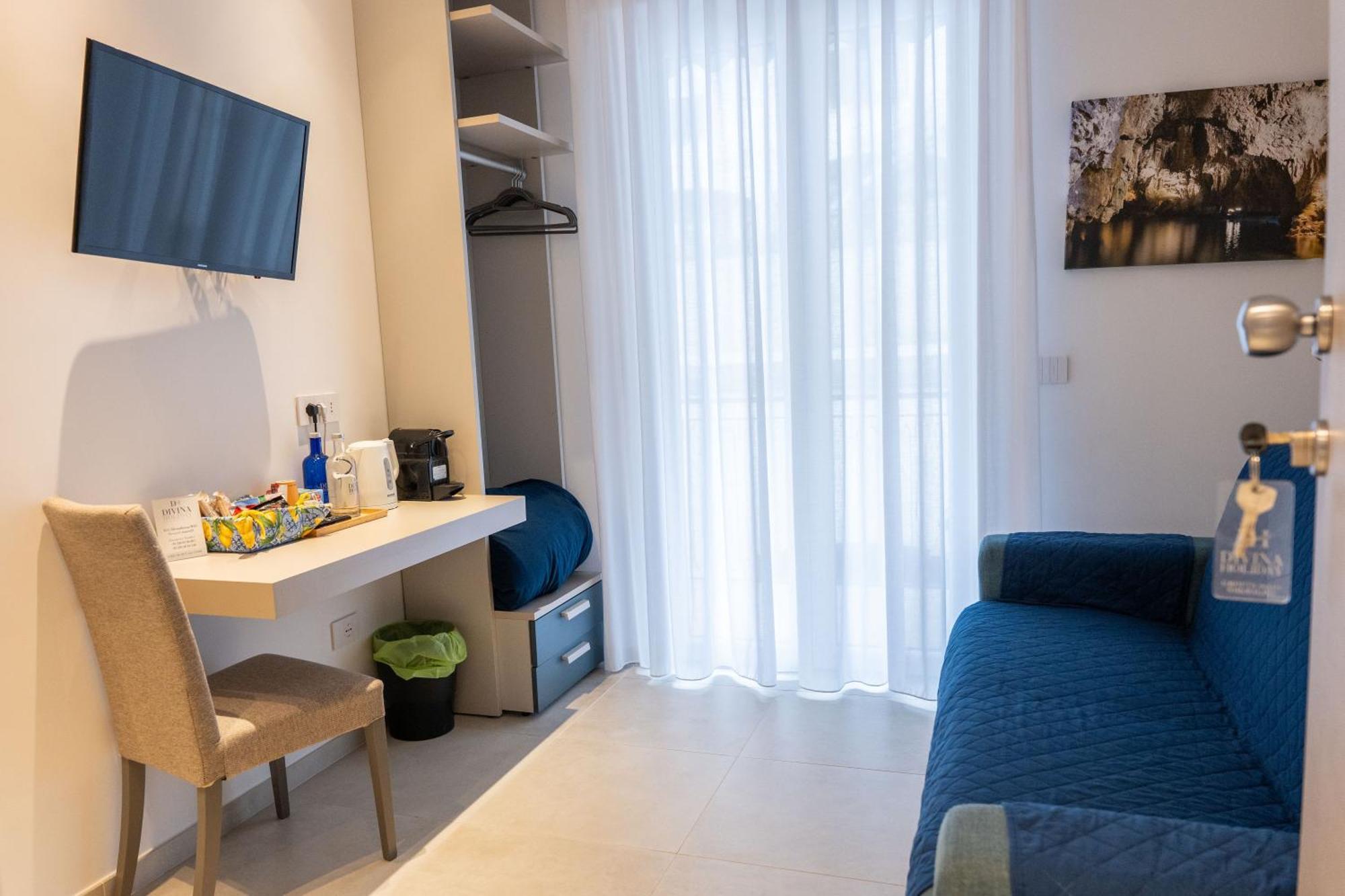 Divina Holiday - Rooms Maiori Exterior foto